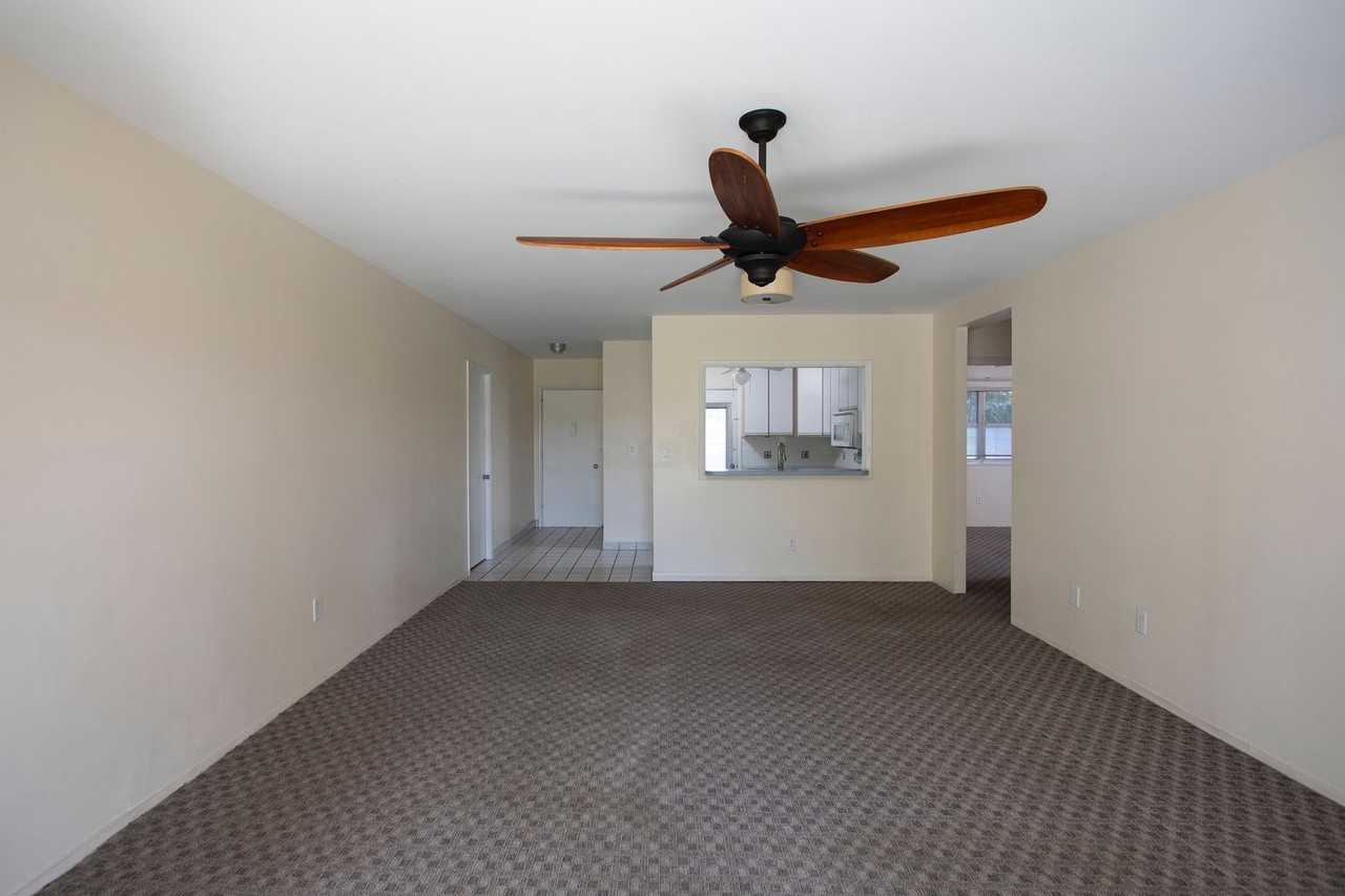 2601 S Roosevelt Blvd - Photo 5 of 12