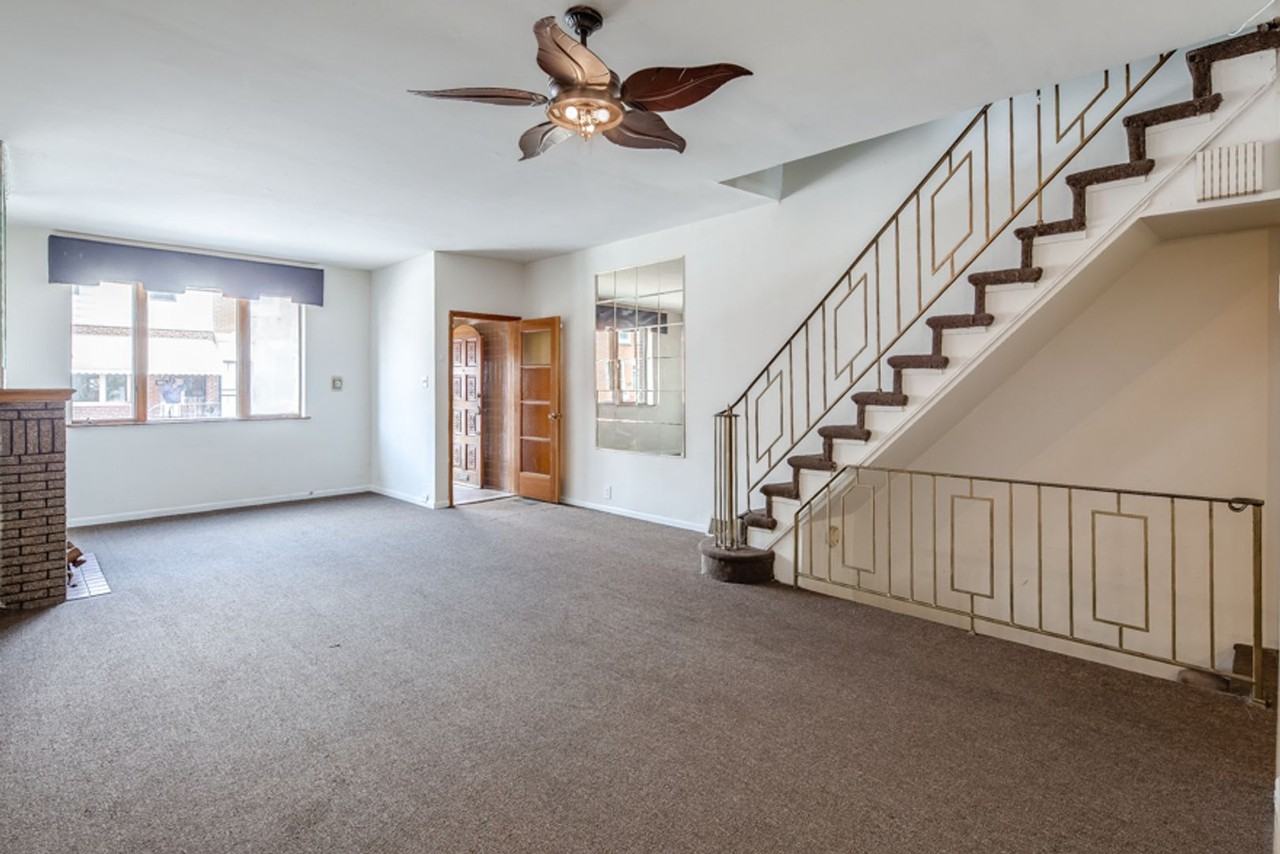 1916 Dickinson St - Photo 2 of 17