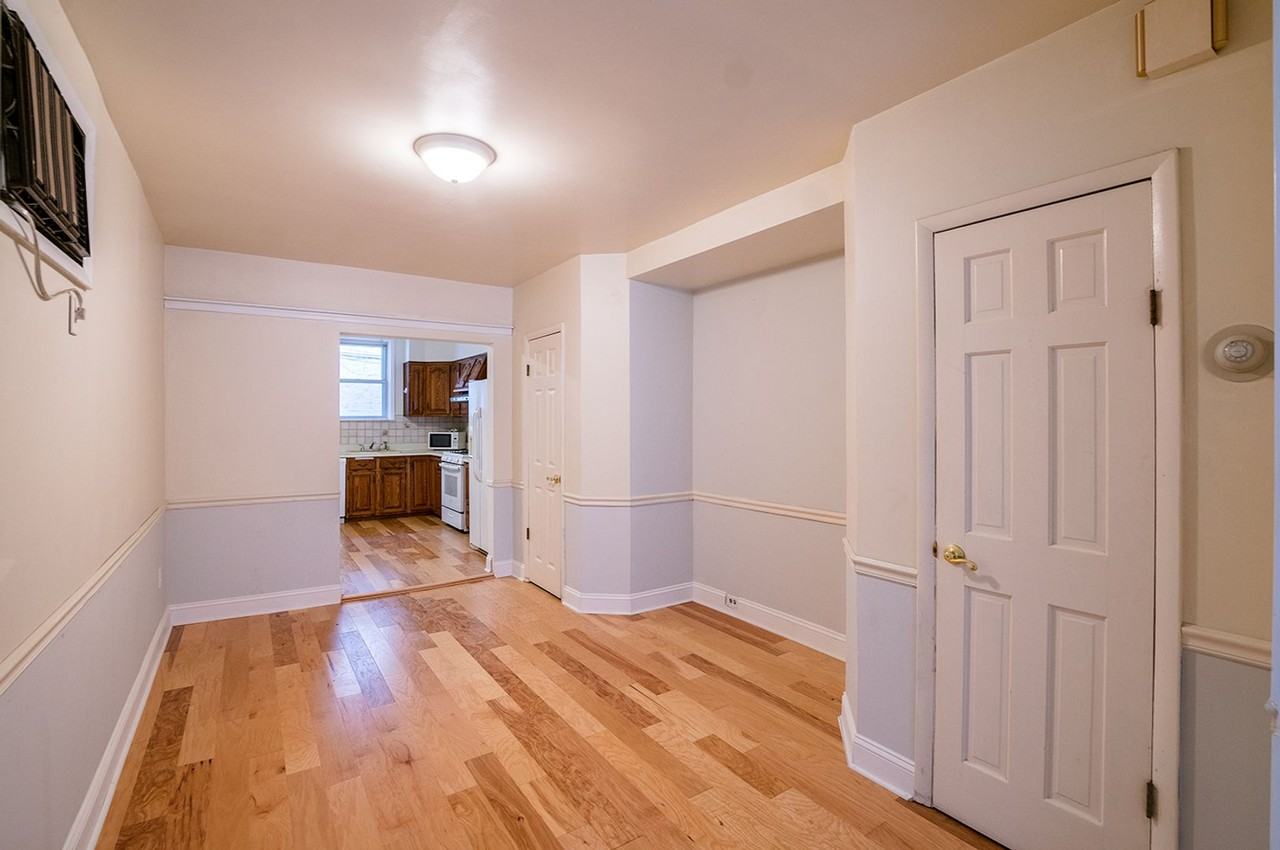937 Mckean St - Photo 2 of 18