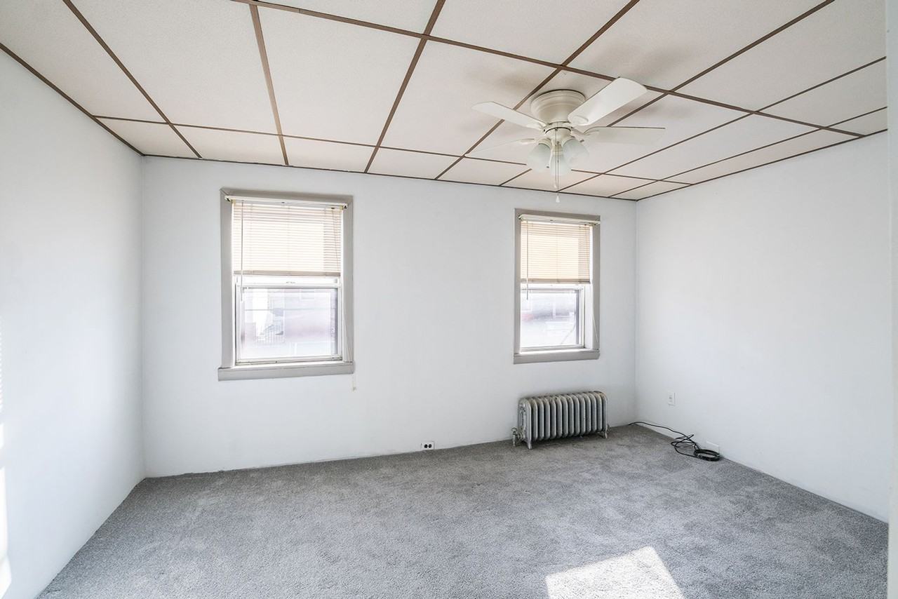 937 Mckean St - Photo 6 of 18