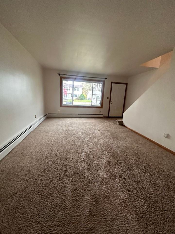 3721 Ellsworth Ave - Photo 3 of 10