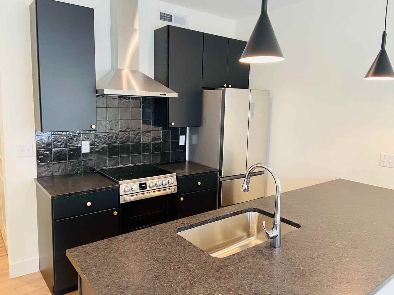 305 Pike St #307-102 - Photo 6 of 15