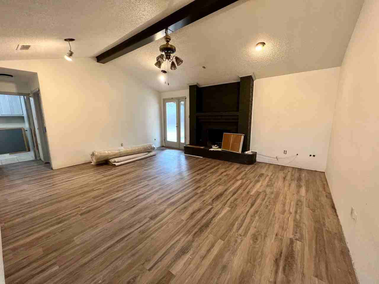 5702 91st St - Photo 4 of 23