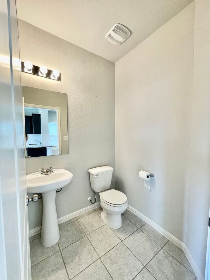 112 Witchhazel Way - Photo 5 of 14