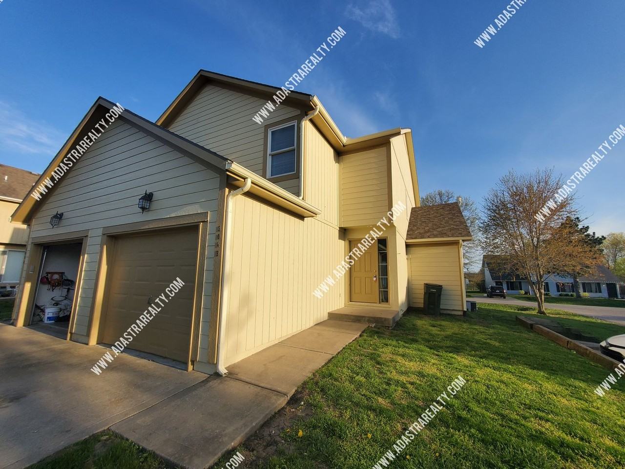 304 N 9th St - Photo 3 of 22