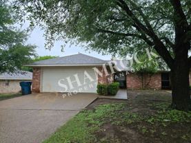 606 Park Place Dr - Photo 1 of 1