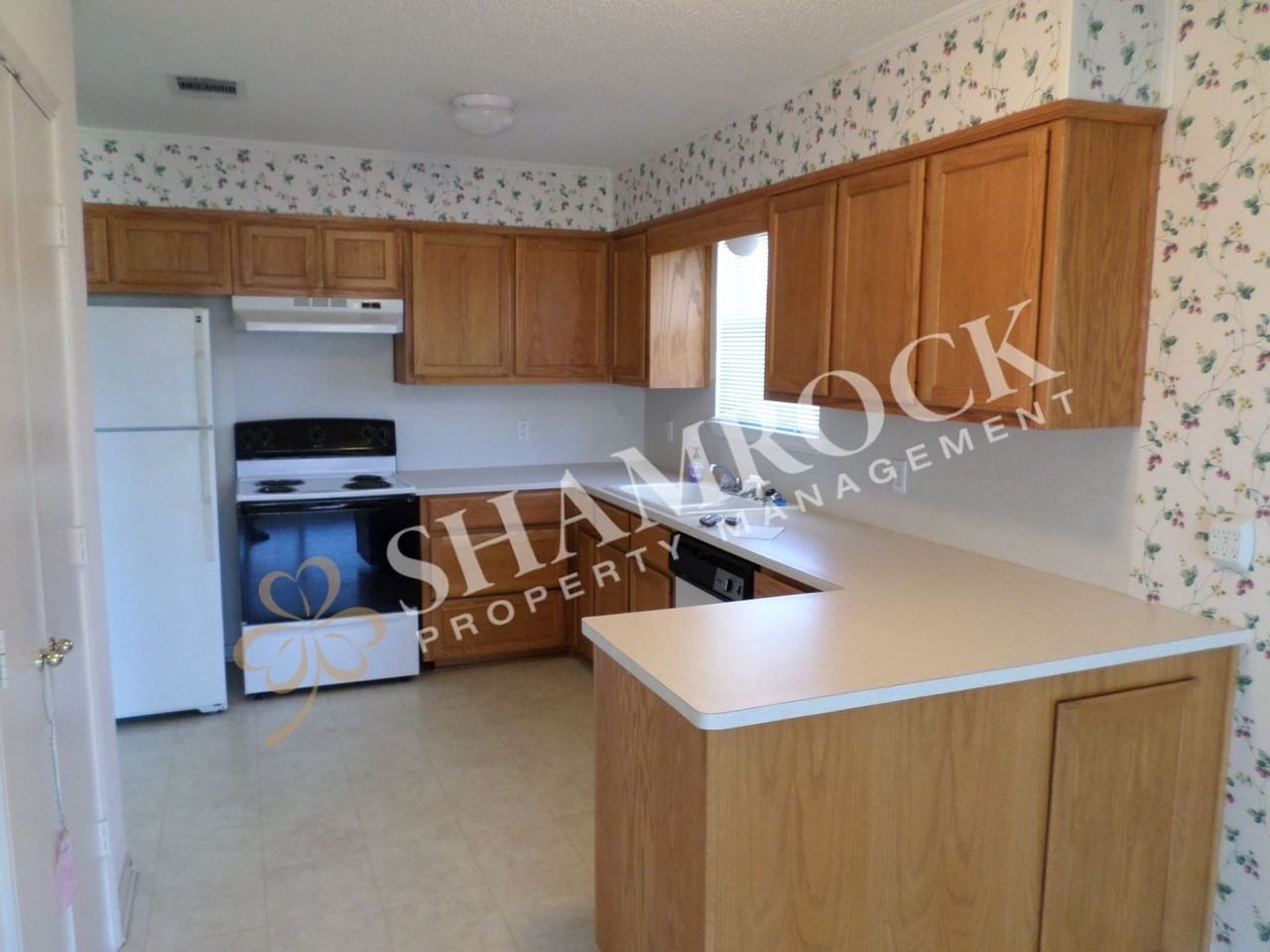 606 Park Place Dr - Photo 2 of 4