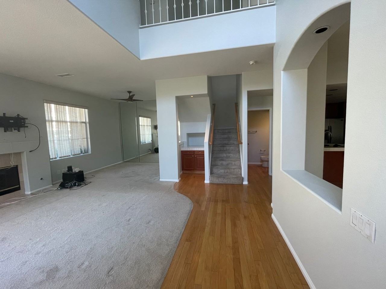 9 Theatre Ln - Photo 4 of 14