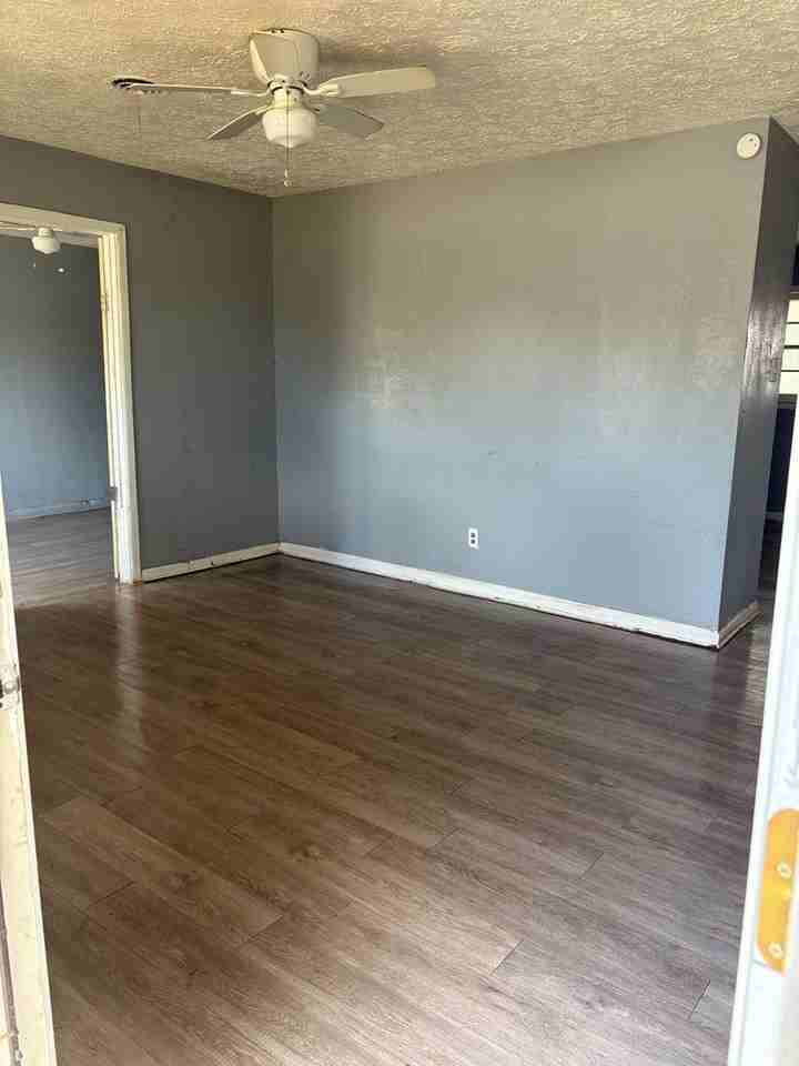 1933 E Colgate St - Photo 7 of 12