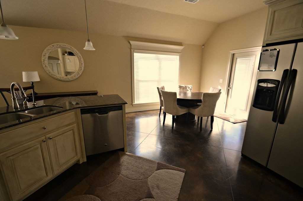 3625 W Mountain View Dr - Photo 4 of 19