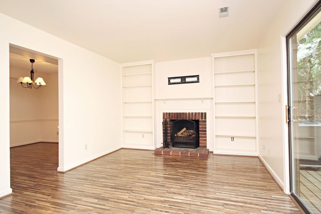 524 Woodmont Dr - Photo 6 of 16