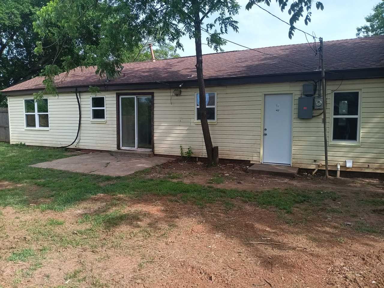2917 Shirley Ln - Photo 6 of 15