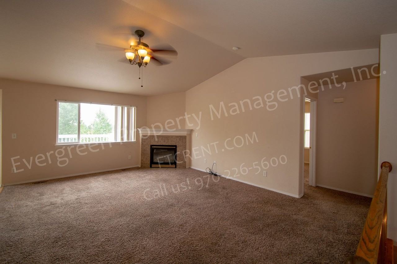 413 Hawthorne Ave - Photo 5 of 43