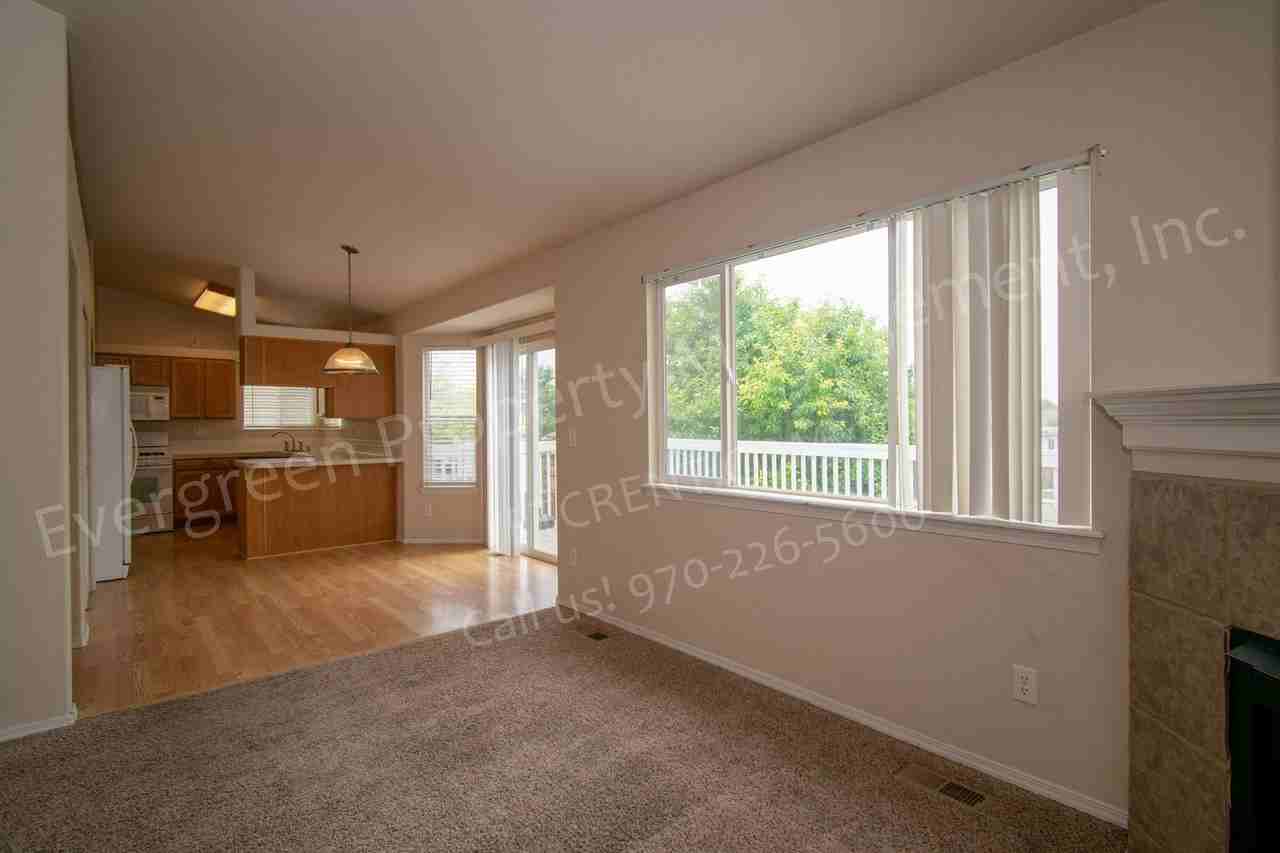 413 Hawthorne Ave - Photo 6 of 43