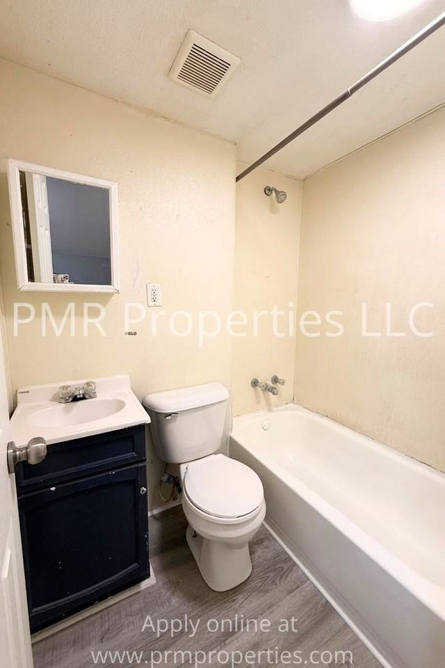 1820 Miami St - Photo 4 of 11