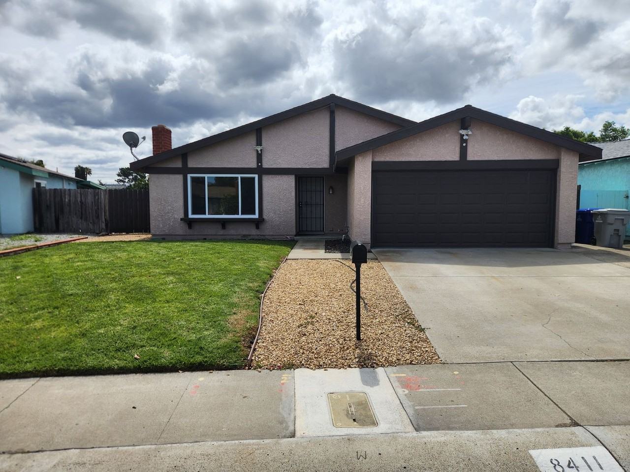 8411 Menkar Rd - Photo 2 of 15