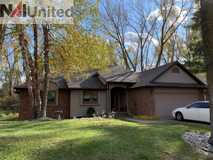 373 Muirfield Ct - Photo 1 of 1