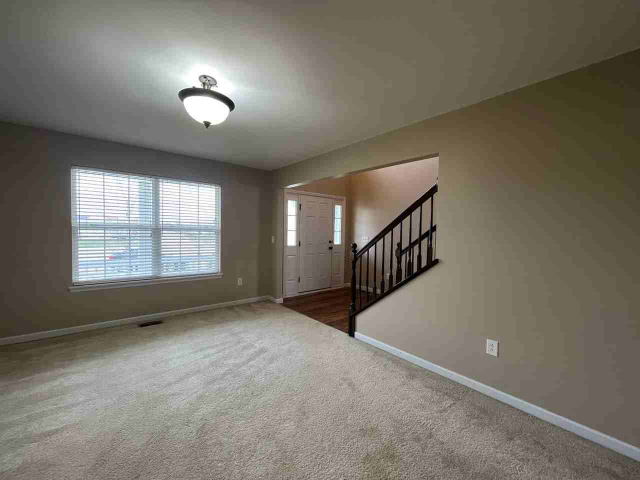 761 Willow Spring Hill Dr - Photo 2 of 16