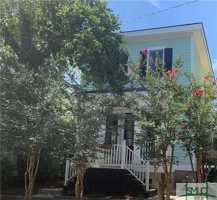 featured image of 423 E 31st St
