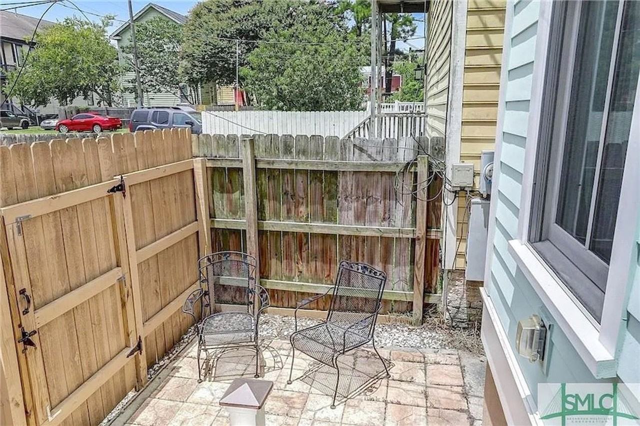 423 E 31st St - Photo 3 of 22