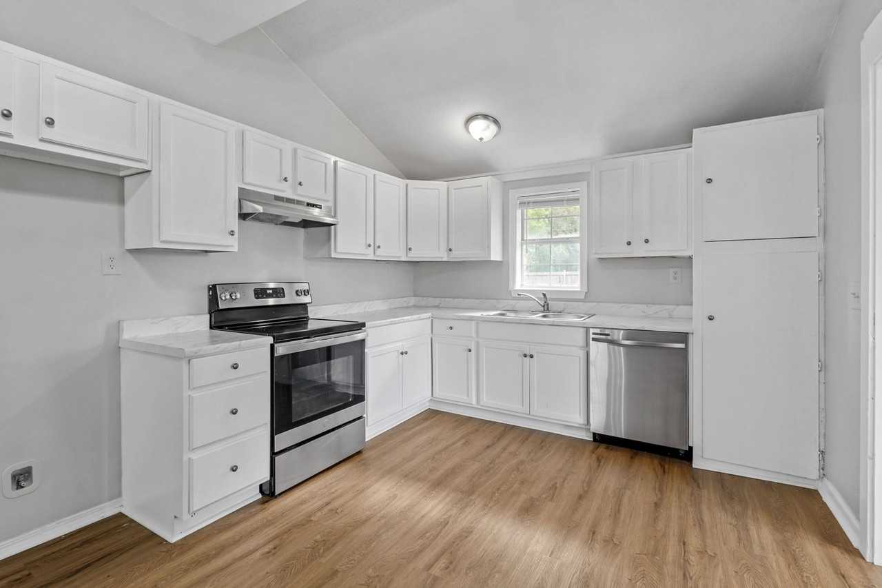 1512 West St - Photo 5 of 16