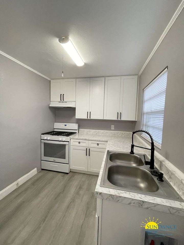 433 Bear Rd #B - Photo 7 of 16