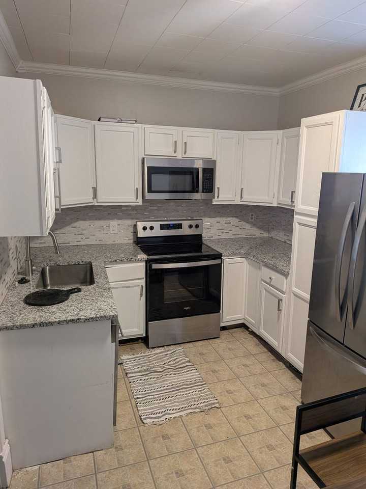 518 Washtenaw Ave. - Photo 3 of 26