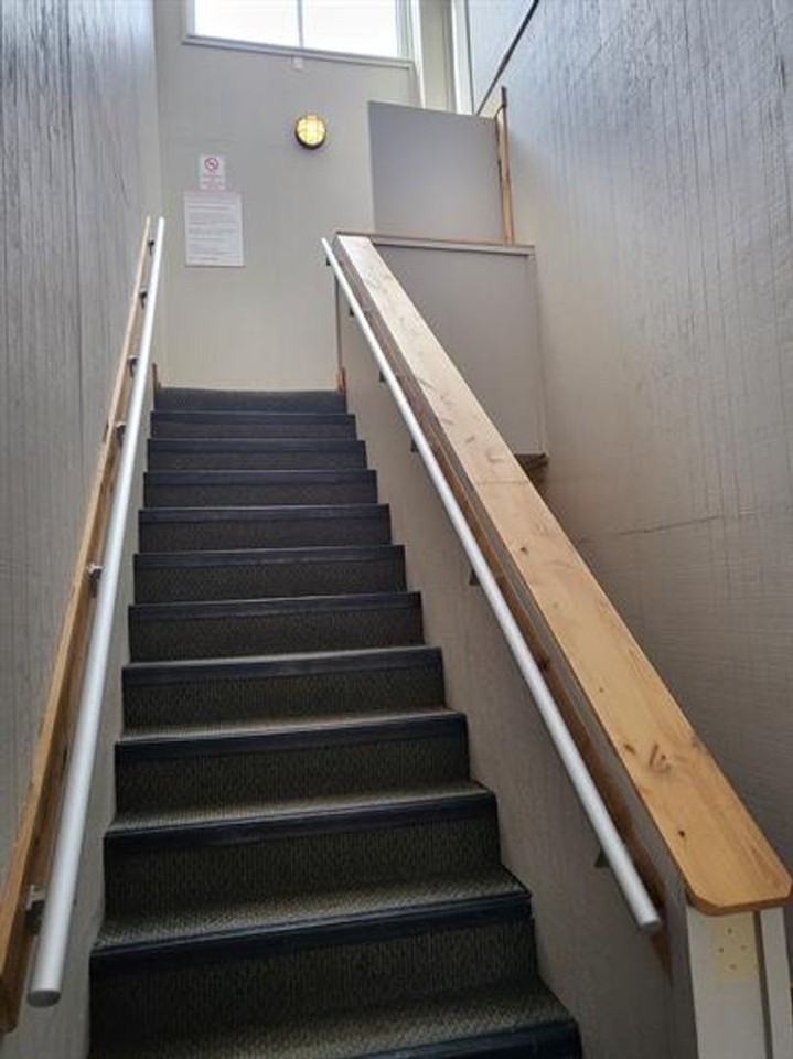 110 S Park Ave - Photo 4 of 17
