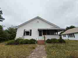 featured image of 653 Cherry St