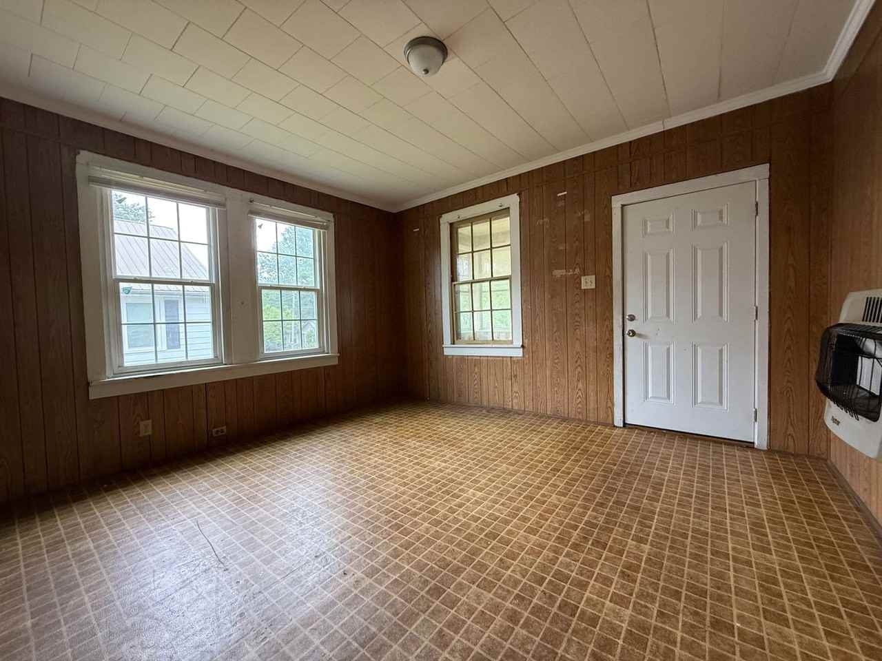 653 Cherry St - Photo 2 of 8