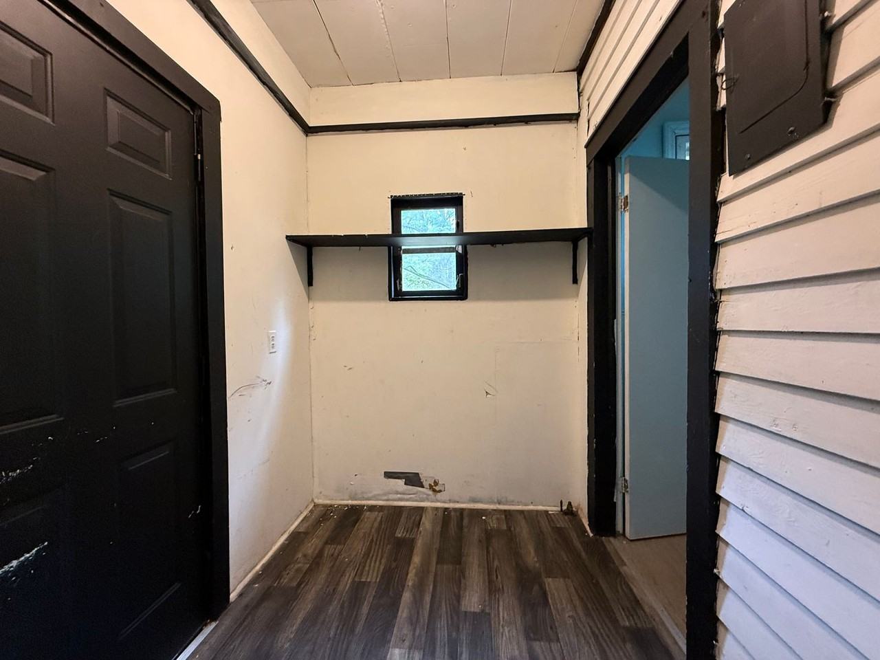 653 Cherry St - Photo 4 of 8