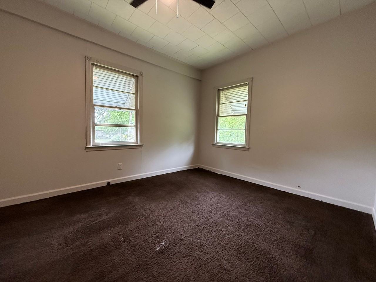 653 Cherry St - Photo 5 of 8