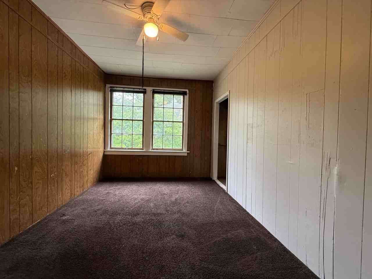 653 Cherry St - Photo 6 of 8