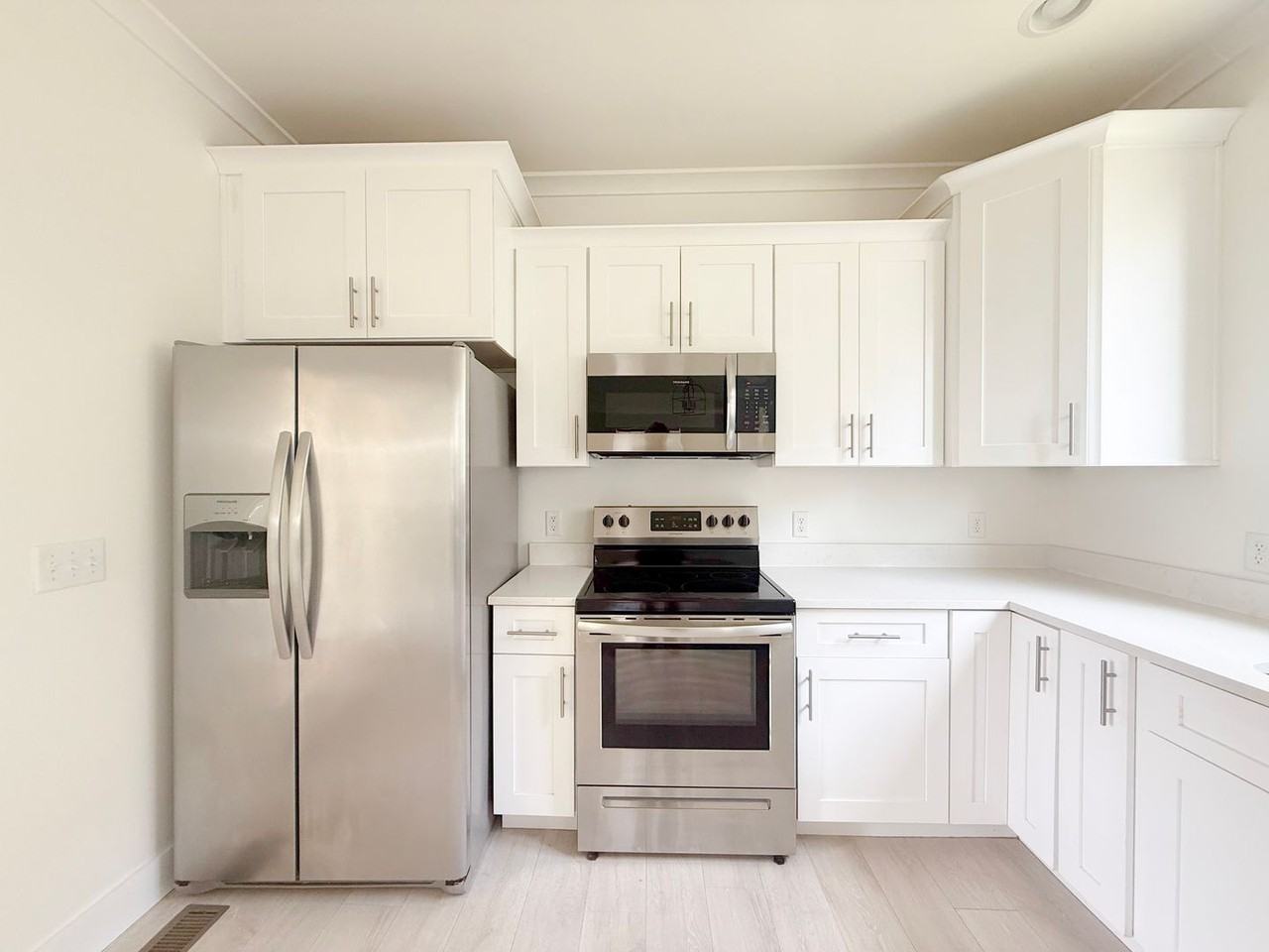 431 Juniper Dr - Photo 6 of 39