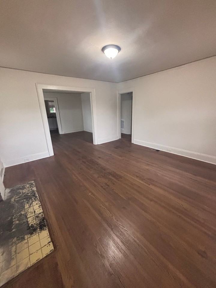 3829 N Sharon Amity Rd - Photo 4 of 12