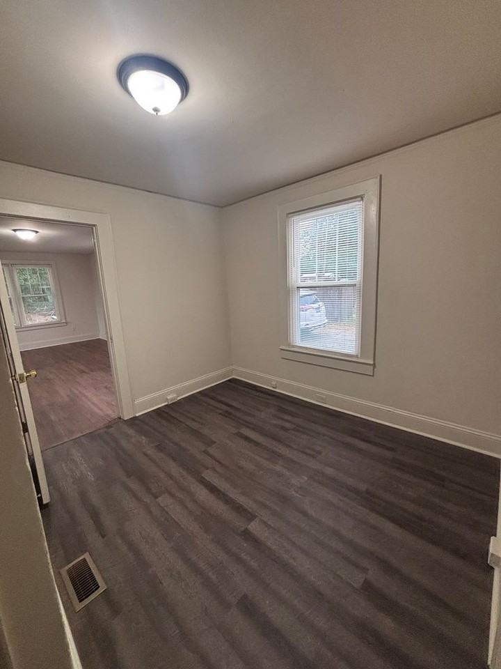 3829 N Sharon Amity Rd - Photo 6 of 12