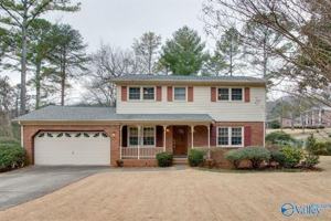 featured image of 2700 Briarwood Cir Se