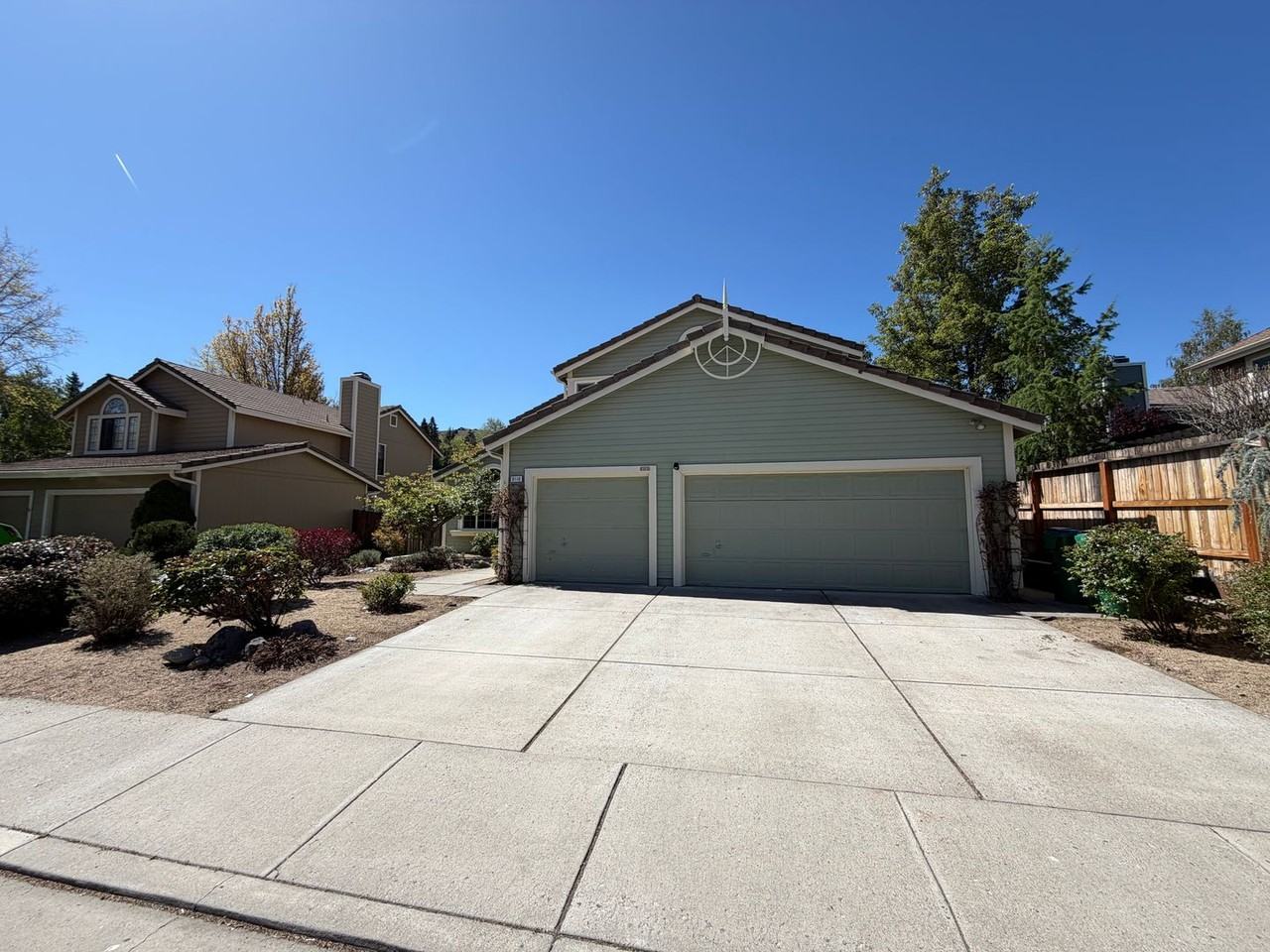 3110 Sweet Clover St - Photo 3 of 36