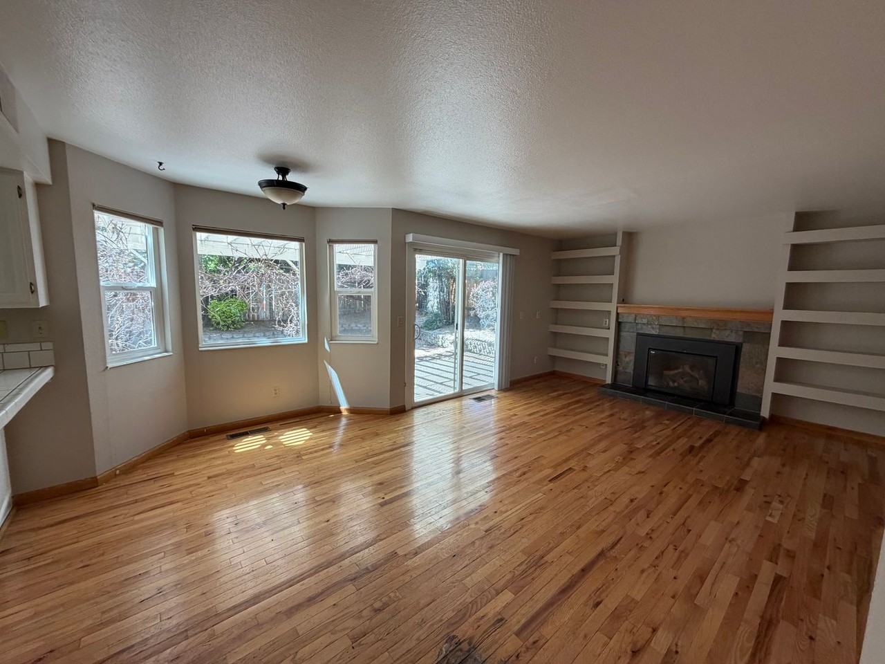 3110 Sweet Clover St - Photo 5 of 36