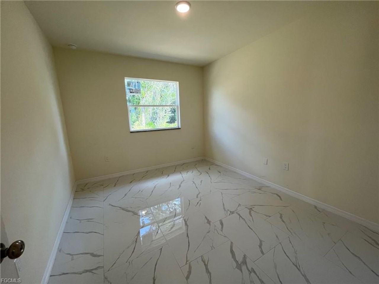 4646 24th St Sw - Photo 3 of 9