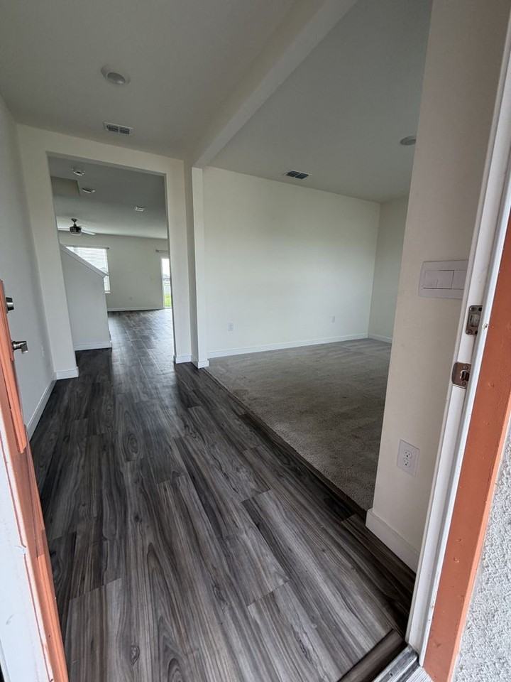 421 Chayne Pl - Photo 2 of 50
