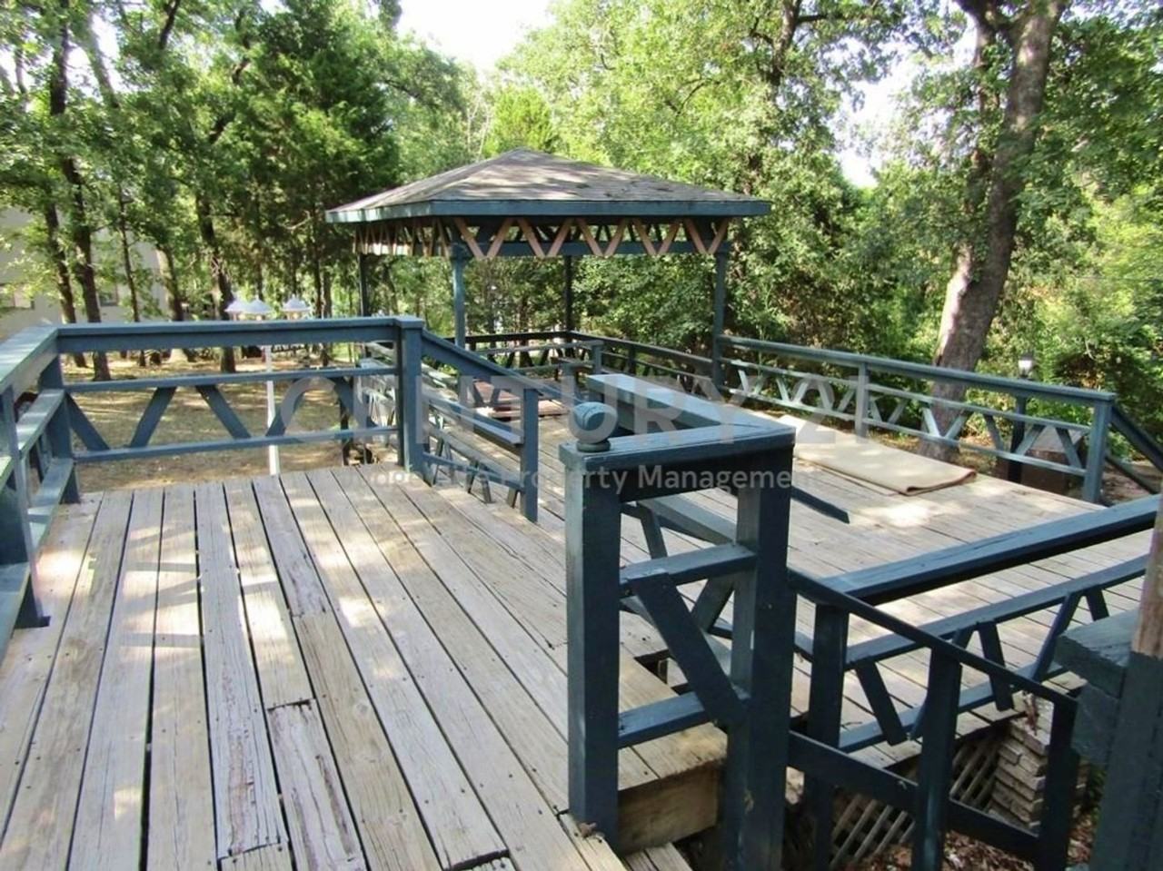 1117 Woodland Trl - Photo 3 of 14