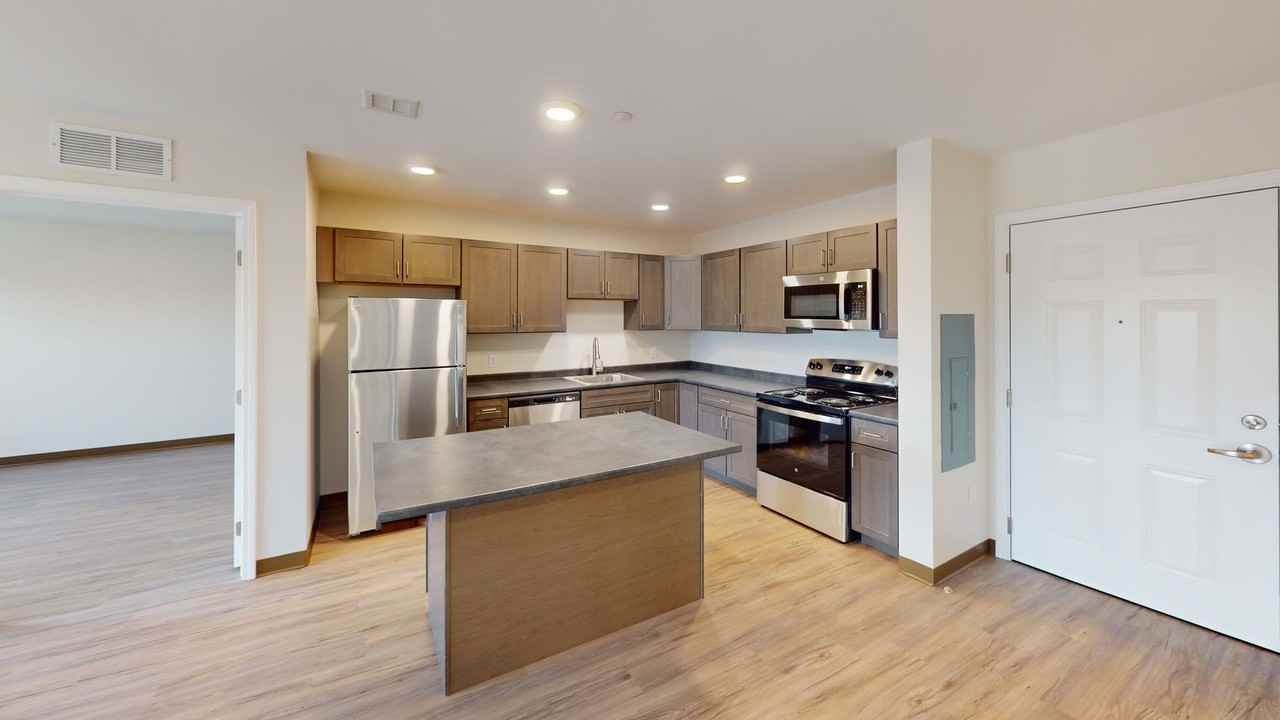 Avery Lane Apartments - Photo 3 of 10