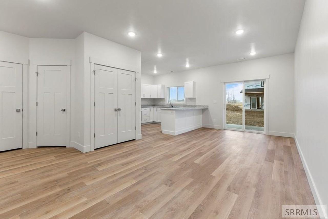 540 Sugar Beet Dr - Photo 2 of 15