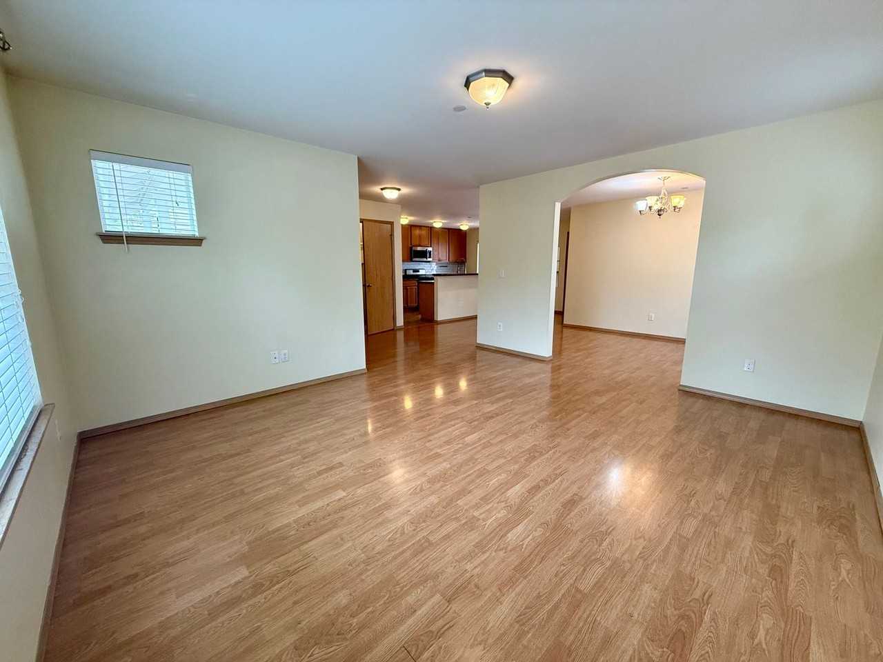 2224 Bobs Hollow Ln - Photo 4 of 22