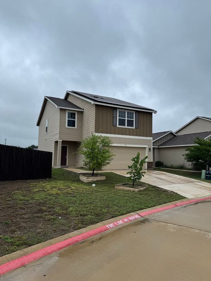105 Rainey Dr - Photo 2 of 23