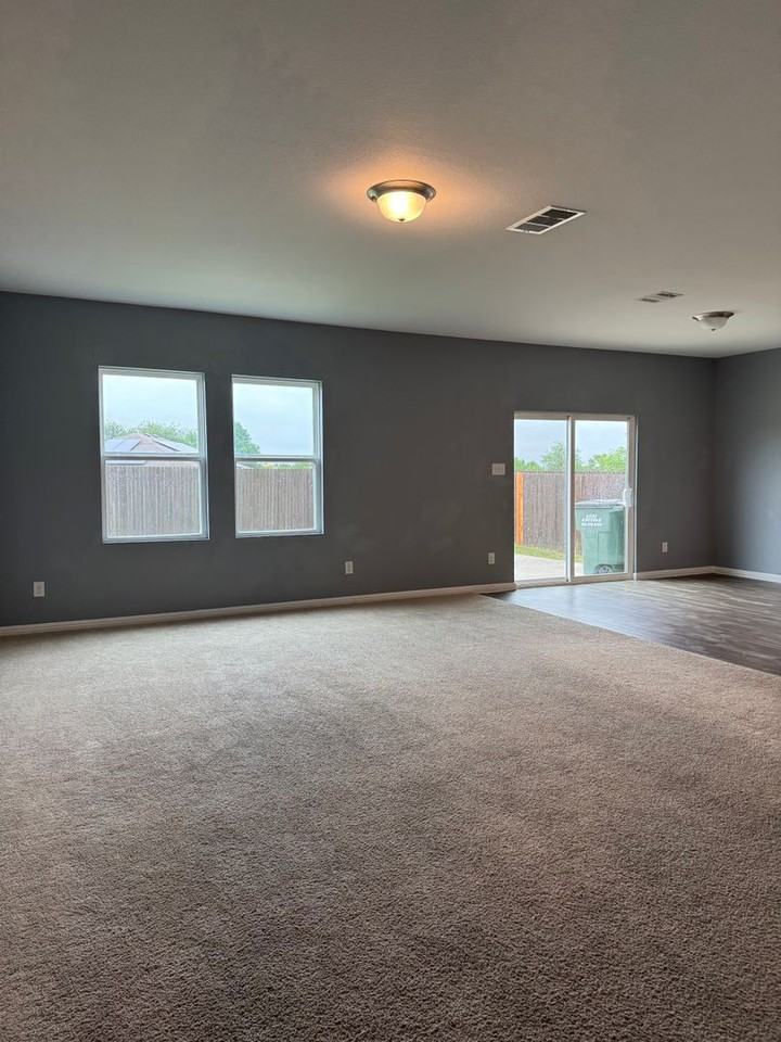 105 Rainey Dr - Photo 6 of 23