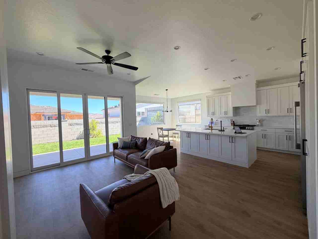 3064 W 670 N #98 - Photo 5 of 27