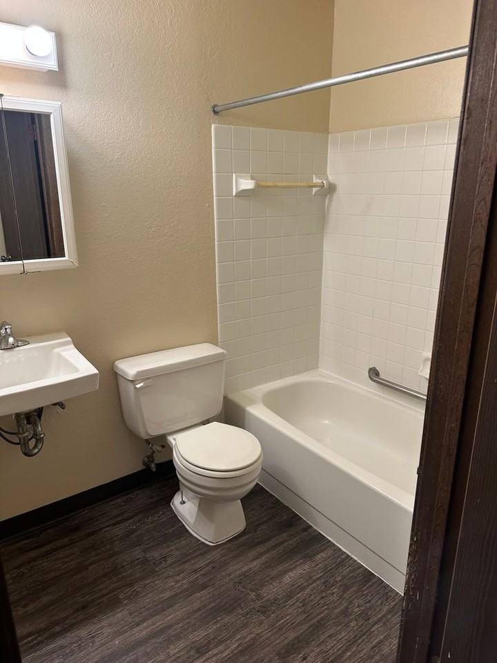 200 5th Ave N #105 - Photo 5 of 5
