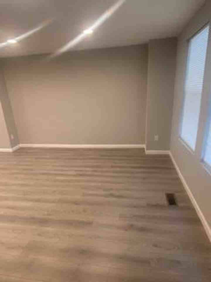 6247 N Gratz St - Photo 2 of 11